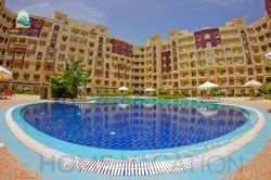 Fully Furnished Studio with a Pool View in Florenza Resort