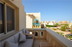 A Fully Furnished, 70 SQM Apartment With A high ceiling, and dome style for rent in Makadi heights